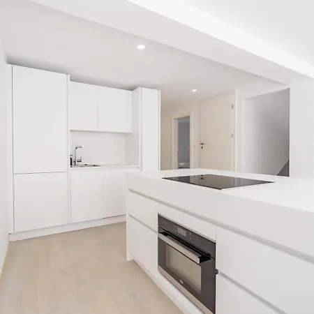 Black & White Rozna Dolina Apartman *