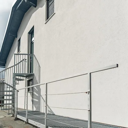 Apartman Black & White Rozna Dolina *