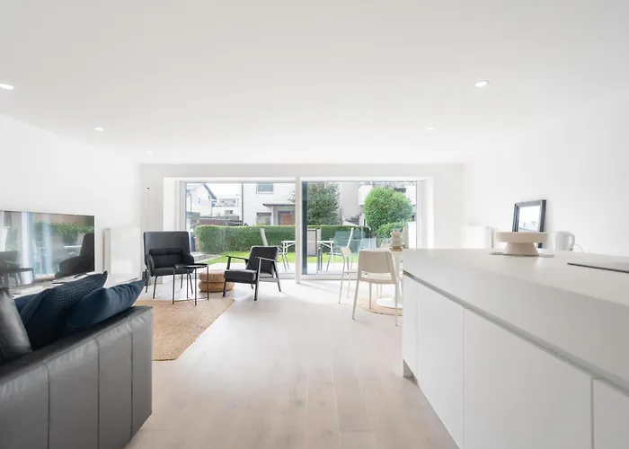 Black & White Rozna Dolina Appartement *