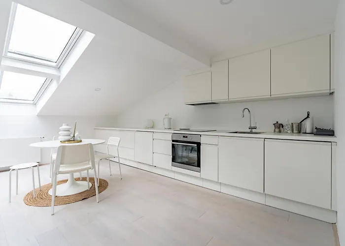 Black & White Rozna Dolina Appartement Ljubljana