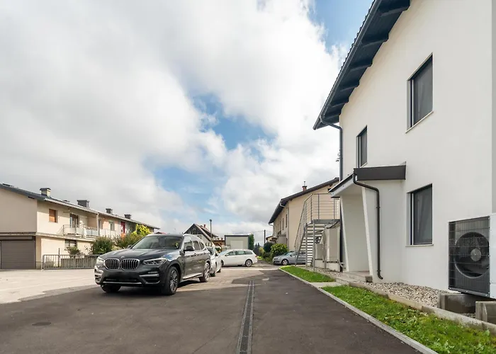 Black & White Rozna Dolina Liubliana