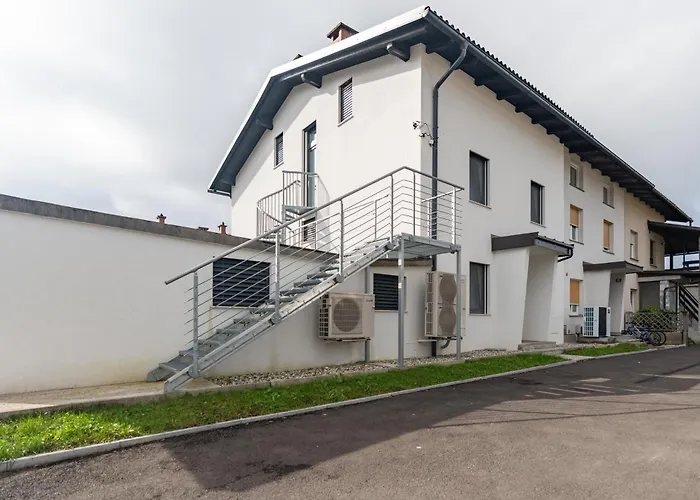 Appartement Black & White Rozna Dolina *